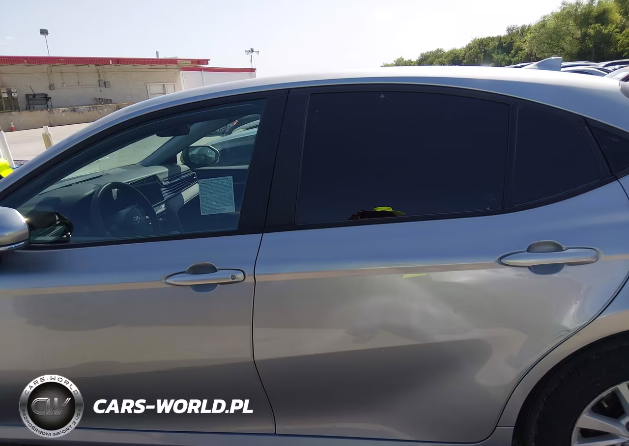 2025 Toyota Camry Le VIN:4T1DAACK9SU165909 - 14