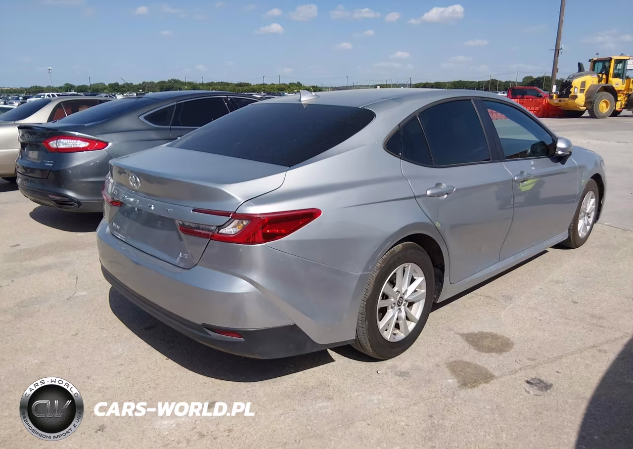2025 Toyota Camry Le VIN:4T1DAACK9SU165909 - 4