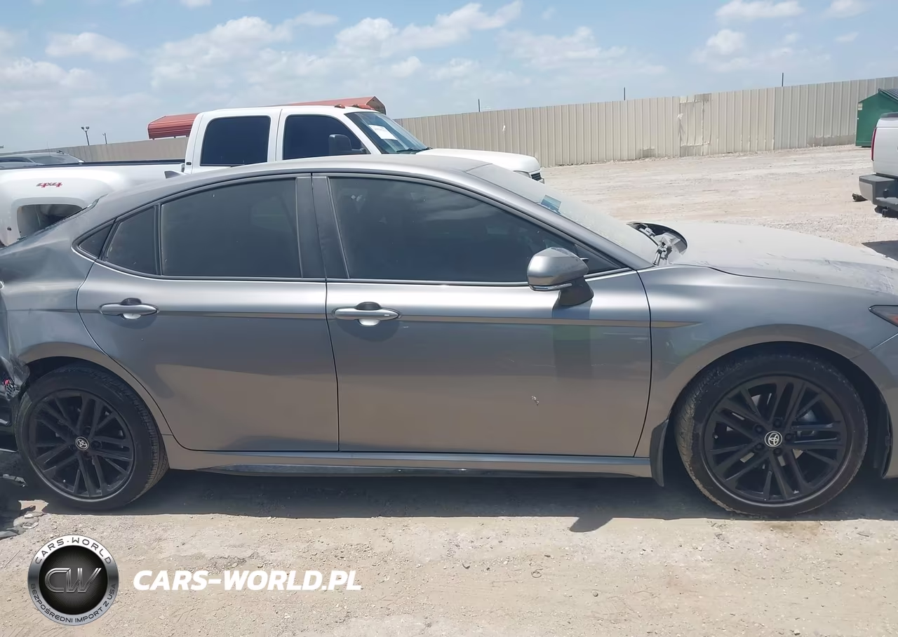 2025 Toyota Camry Se VIN:4T1DAACK1SU606092 - 13
