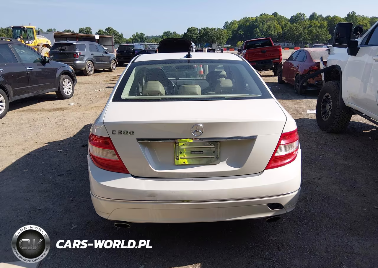 2011 Mercedes-Benz C 300 Luxury VIN:WDDGF5EB5BA504597 - 17