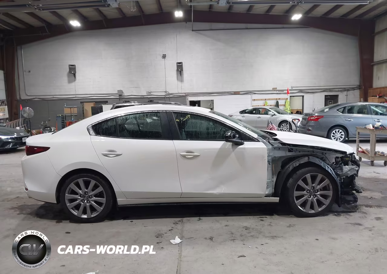 2023 Mazda Mazda3 2.5 S Preferred VIN:3MZBPACM5PM381261 - 14