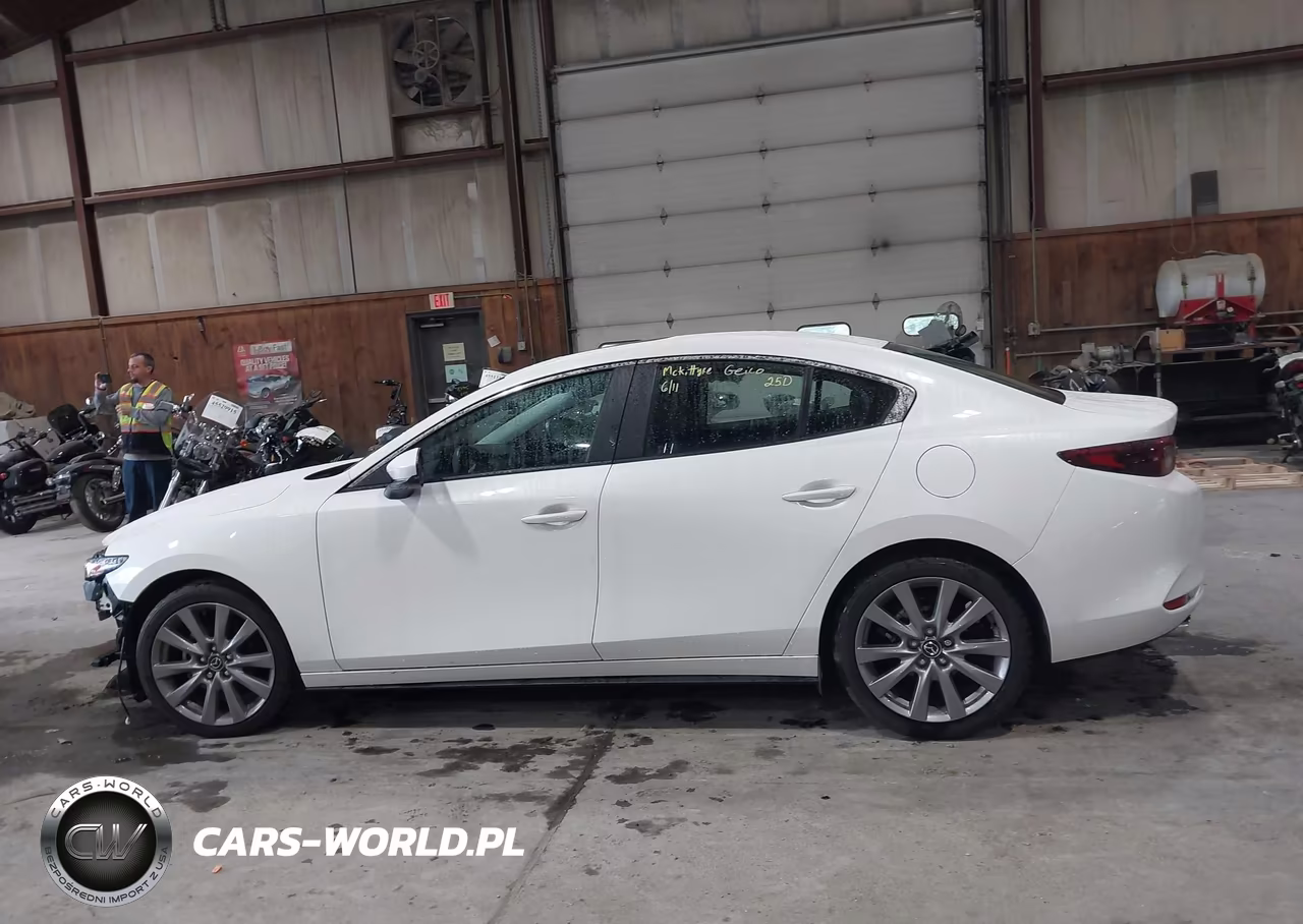 2023 Mazda Mazda3 2.5 S Preferred VIN:3MZBPACM5PM381261 - 15