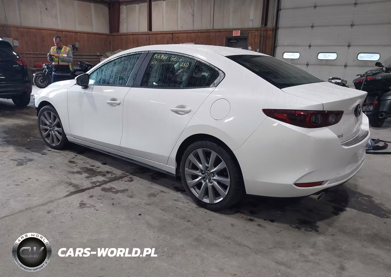 2023 Mazda Mazda3 2.5 S Preferred VIN:3MZBPACM5PM381261 - 3