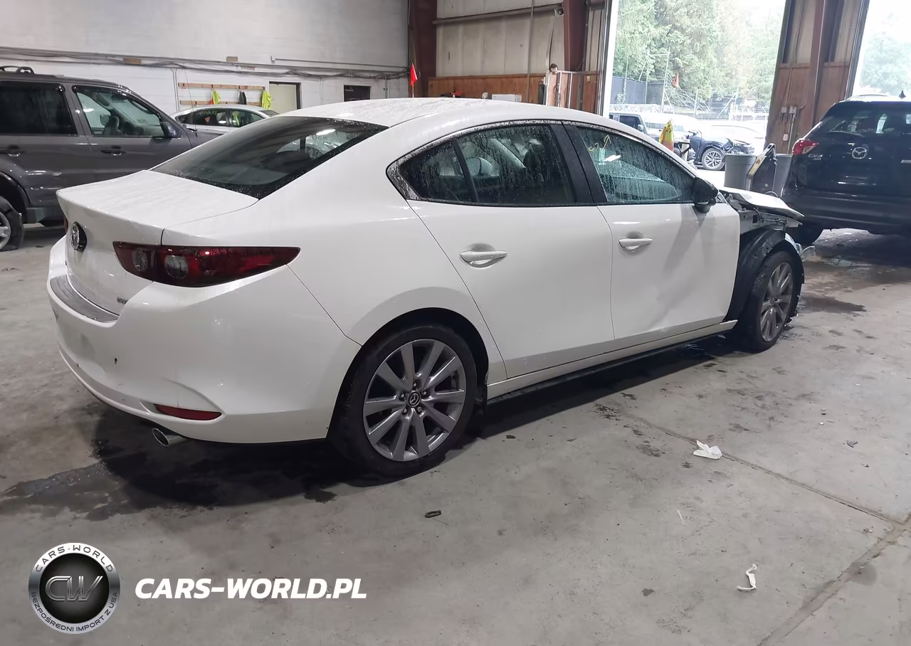 2023 Mazda Mazda3 2.5 S Preferred VIN:3MZBPACM5PM381261 - 4