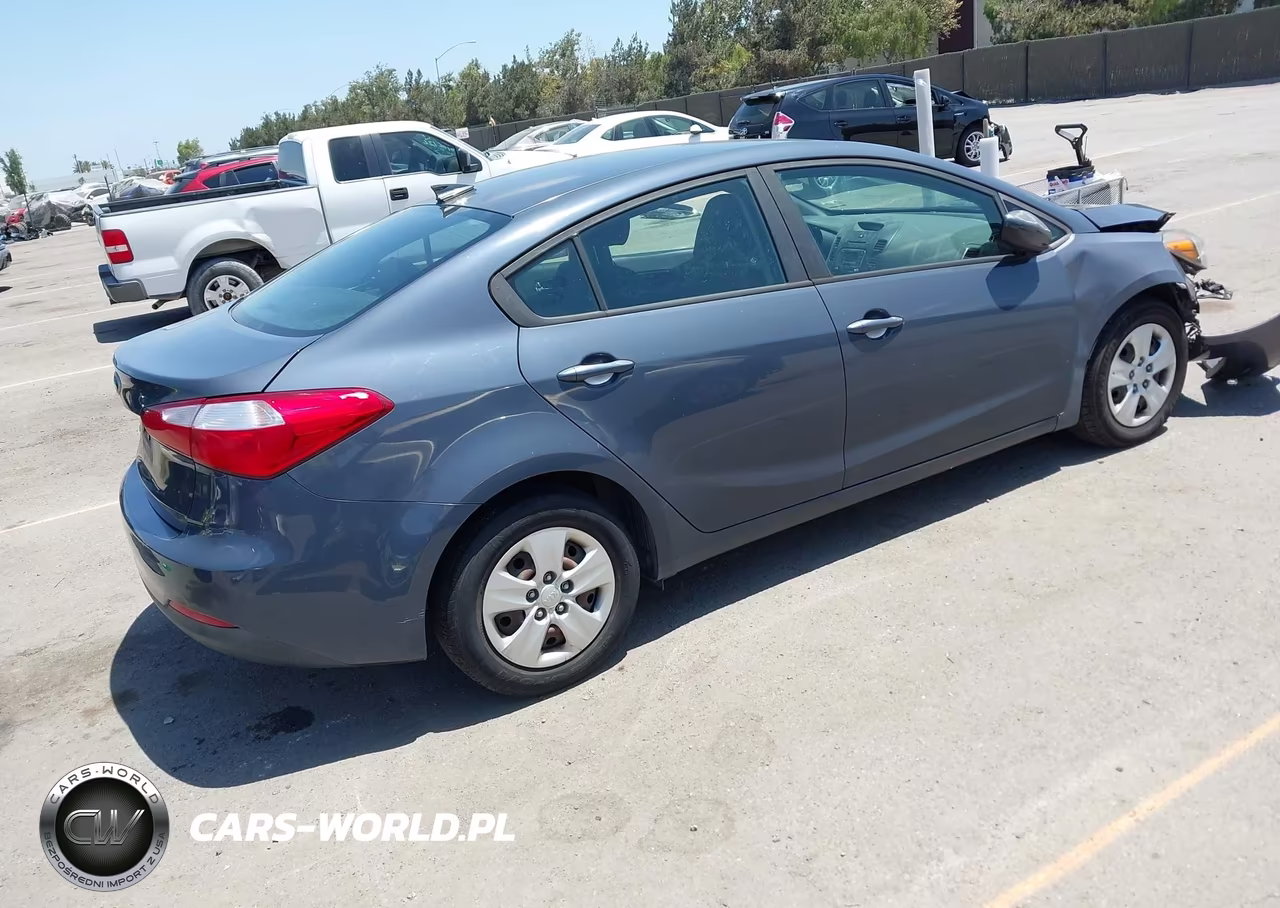 2016 Kia Forte Lx VIN:KNAFK4A61G5611454 - 4