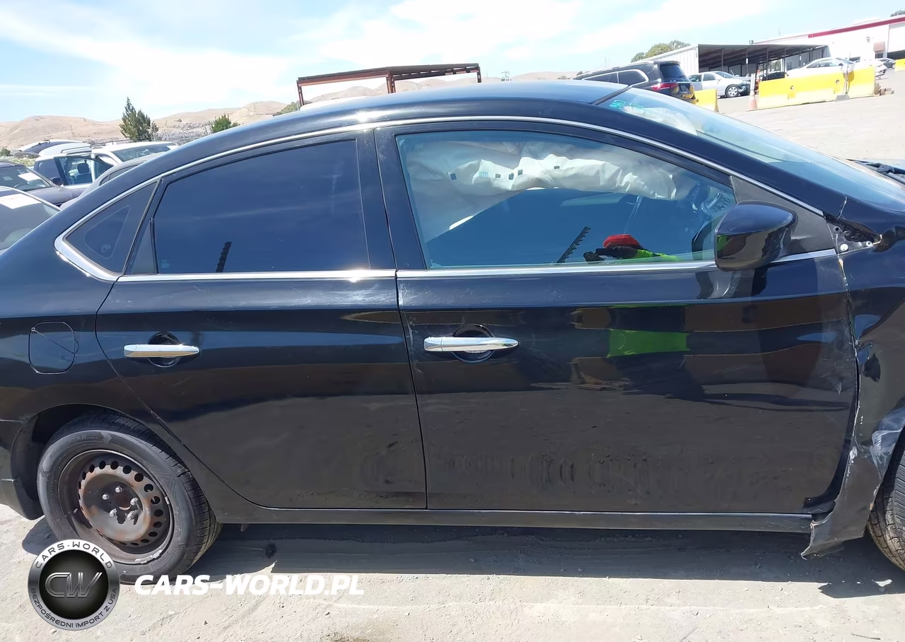 2019 Nissan Sentra S VIN:3N1AB7AP4KY224838 - 13
