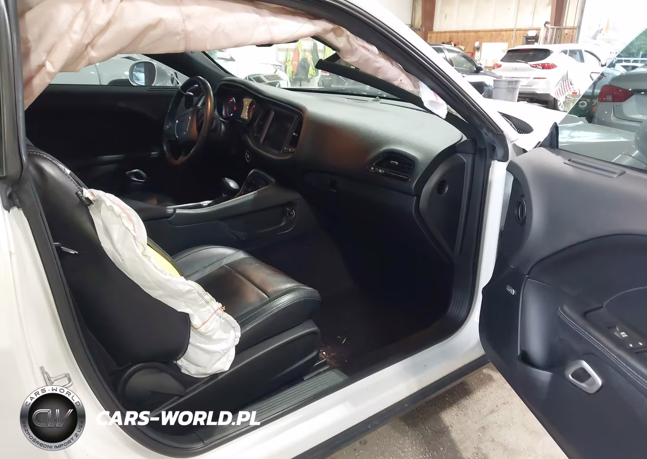 2016 Dodge Challenger Sxt Plus VIN:2C3CDZAG3GH162653 - 5