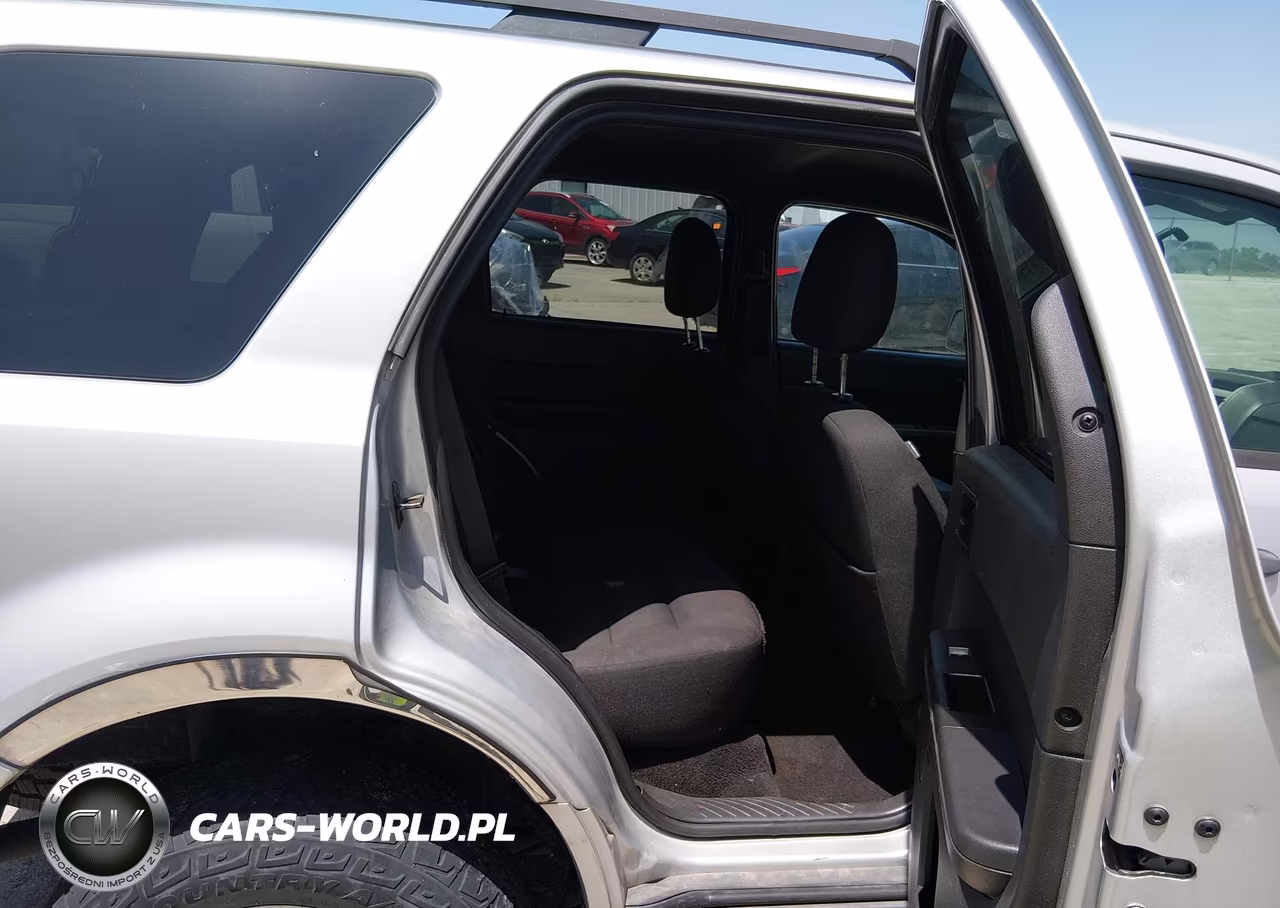 2008 Ford Escape Xlt VIN:1FMCU93118KD74753 - 8