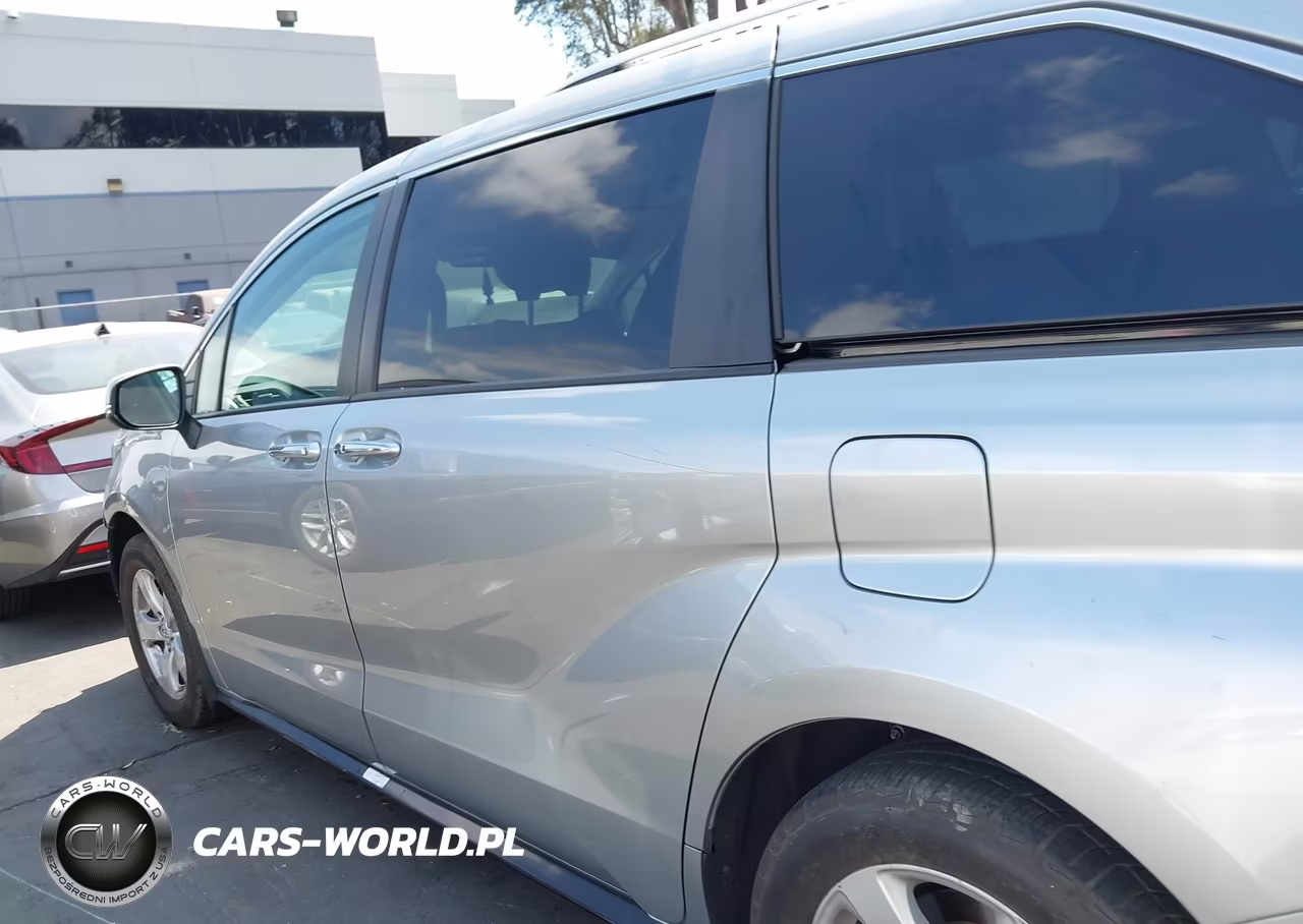2024 Toyota Sienna Limited VIN:5TDZSKFC4RS137614 - 14