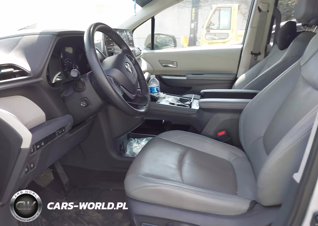 2024 Toyota Sienna Limited VIN:5TDZSKFC4RS137614 - 18