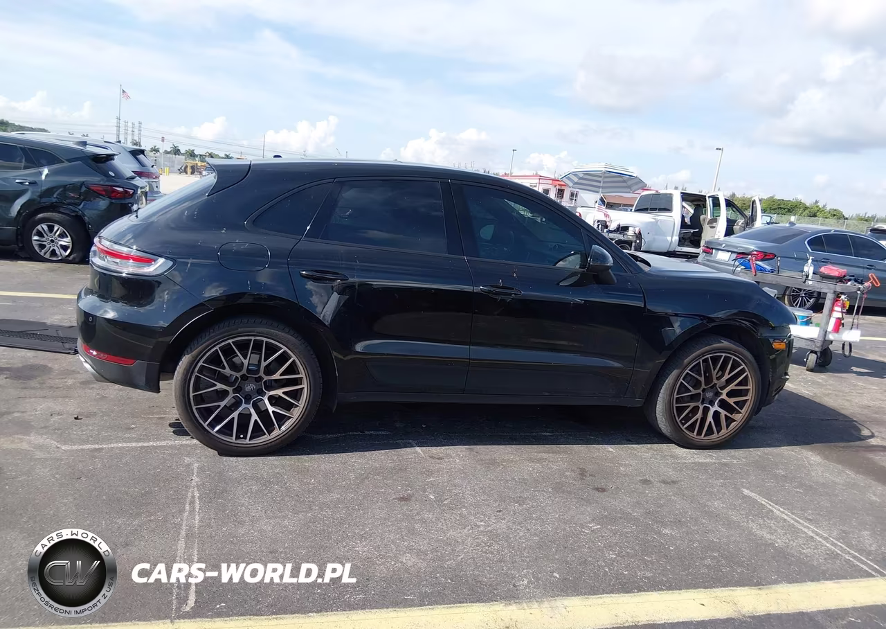 2019 Porsche Macan S VIN:WP1AB2A54KLB30447 - 13