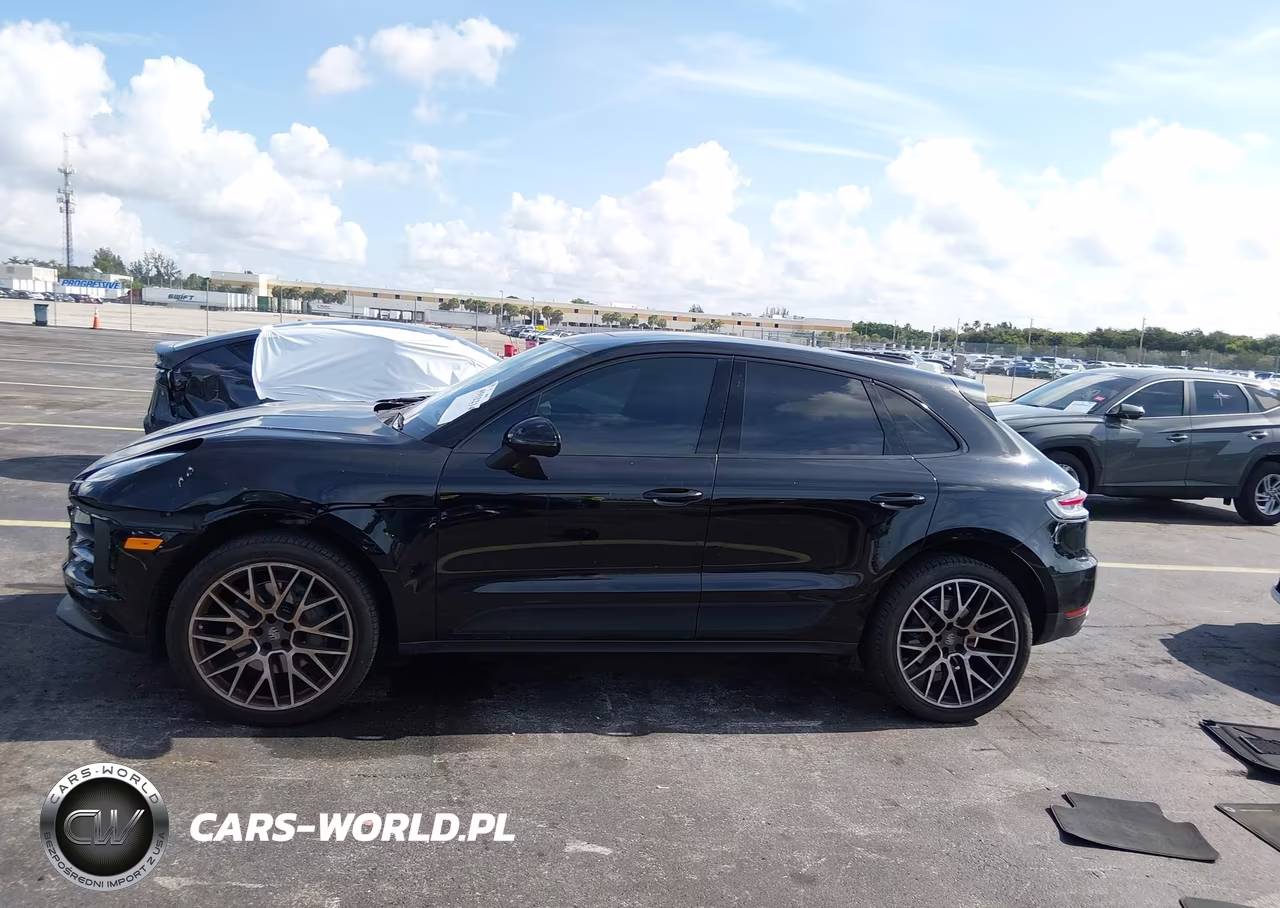 2019 Porsche Macan S VIN:WP1AB2A54KLB30447 - 14