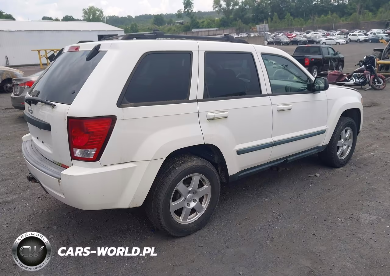 2009 Jeep Grand Cherokee Laredo VIN:1J8GR48K19C536915 - 4