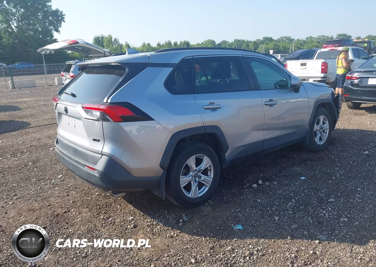 2020 Toyota Rav4 Xle VIN:2T3W1RFV5LC077219 - 4
