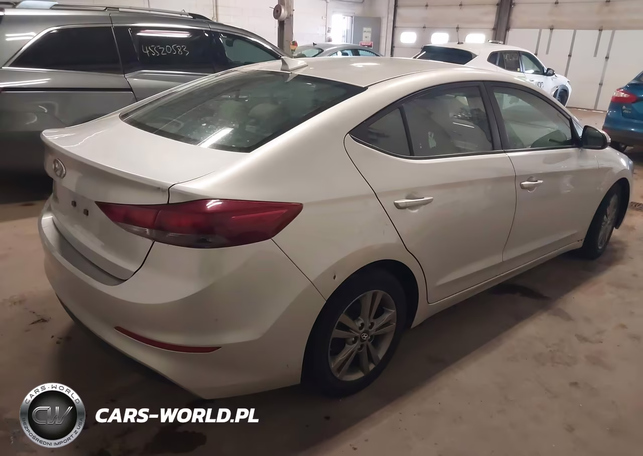 2018 Hyundai Elantra Sel VIN:5NPD84LFXJH267281 - 4