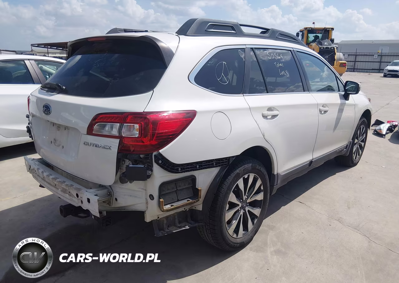 2015 Subaru Outback 2.5I Limited VIN:4S4BSBJC6F3240924 - 4