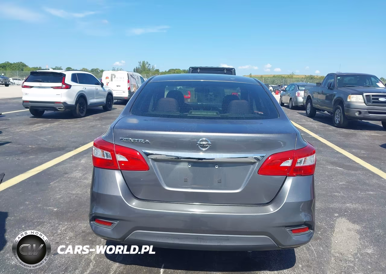 2016 Nissan Sentra S VIN:3N1AB7AP9GL680502 - 17