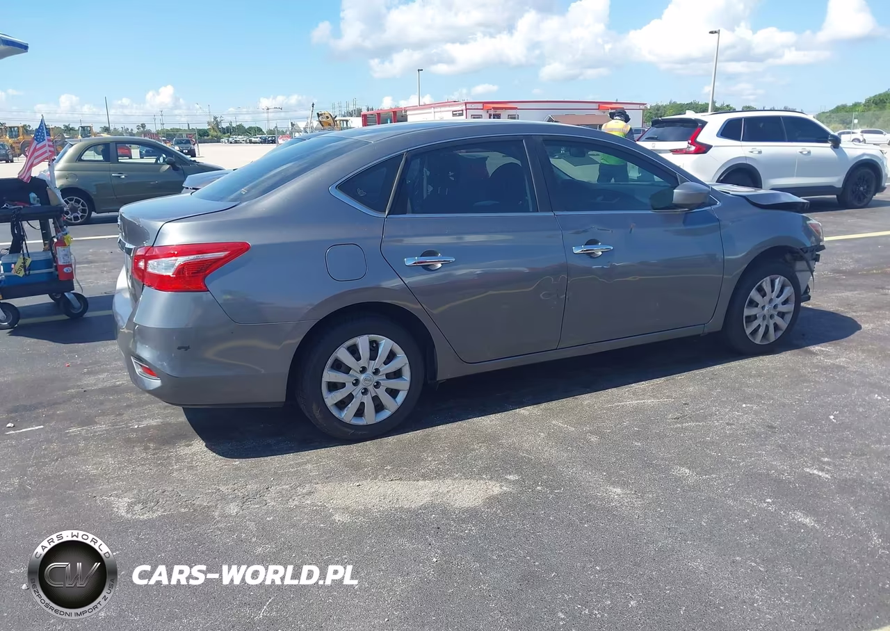2016 Nissan Sentra S VIN:3N1AB7AP9GL680502 - 4