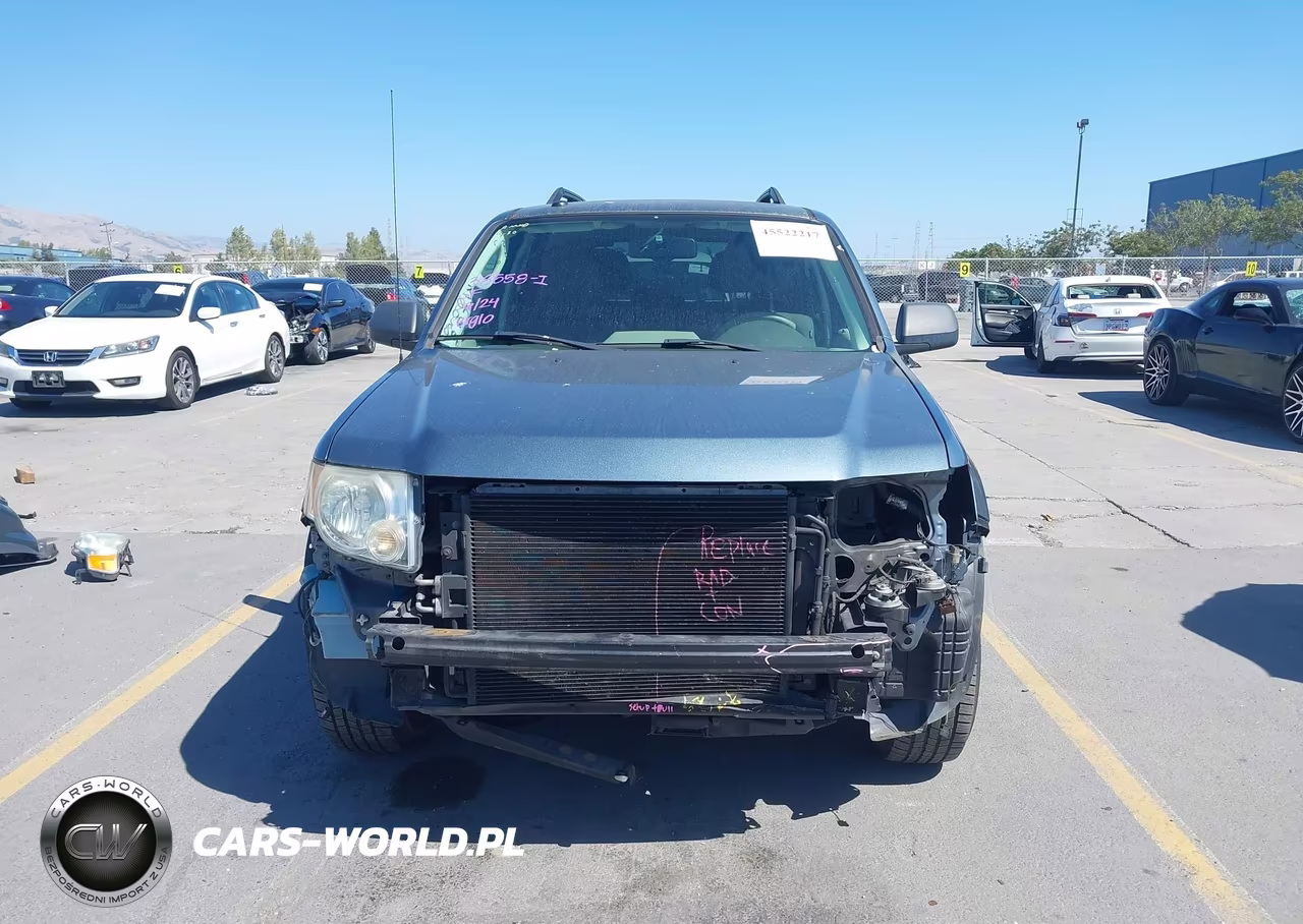 2010 Ford Escape Xlt VIN:1FMCU0D7XAKB00889 - 13