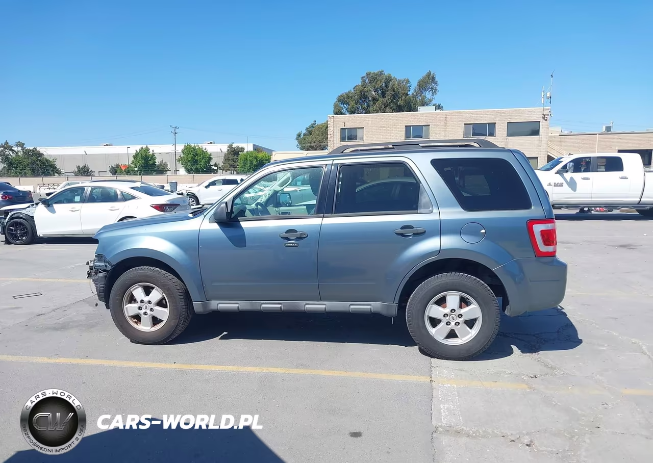2010 Ford Escape Xlt VIN:1FMCU0D7XAKB00889 - 15