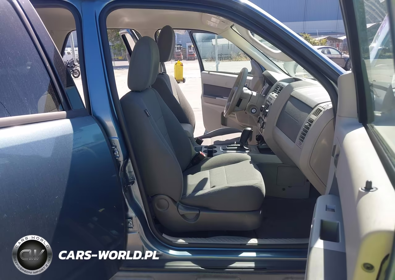 2010 Ford Escape Xlt VIN:1FMCU0D7XAKB00889 - 5