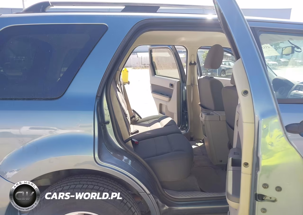 2010 Ford Escape Xlt VIN:1FMCU0D7XAKB00889 - 8