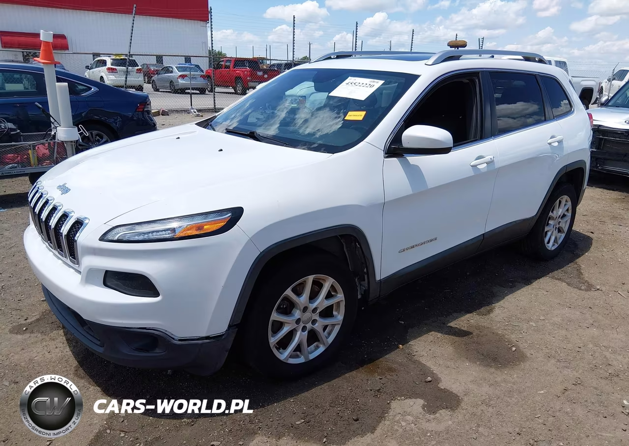 2015 Jeep Cherokee Latitude VIN:1C4PJLCS0FW730491 - 2