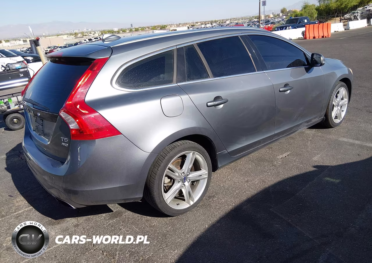 2016 Volvo V60 T5 Premier VIN:YV1612SK7G1310226 - 4