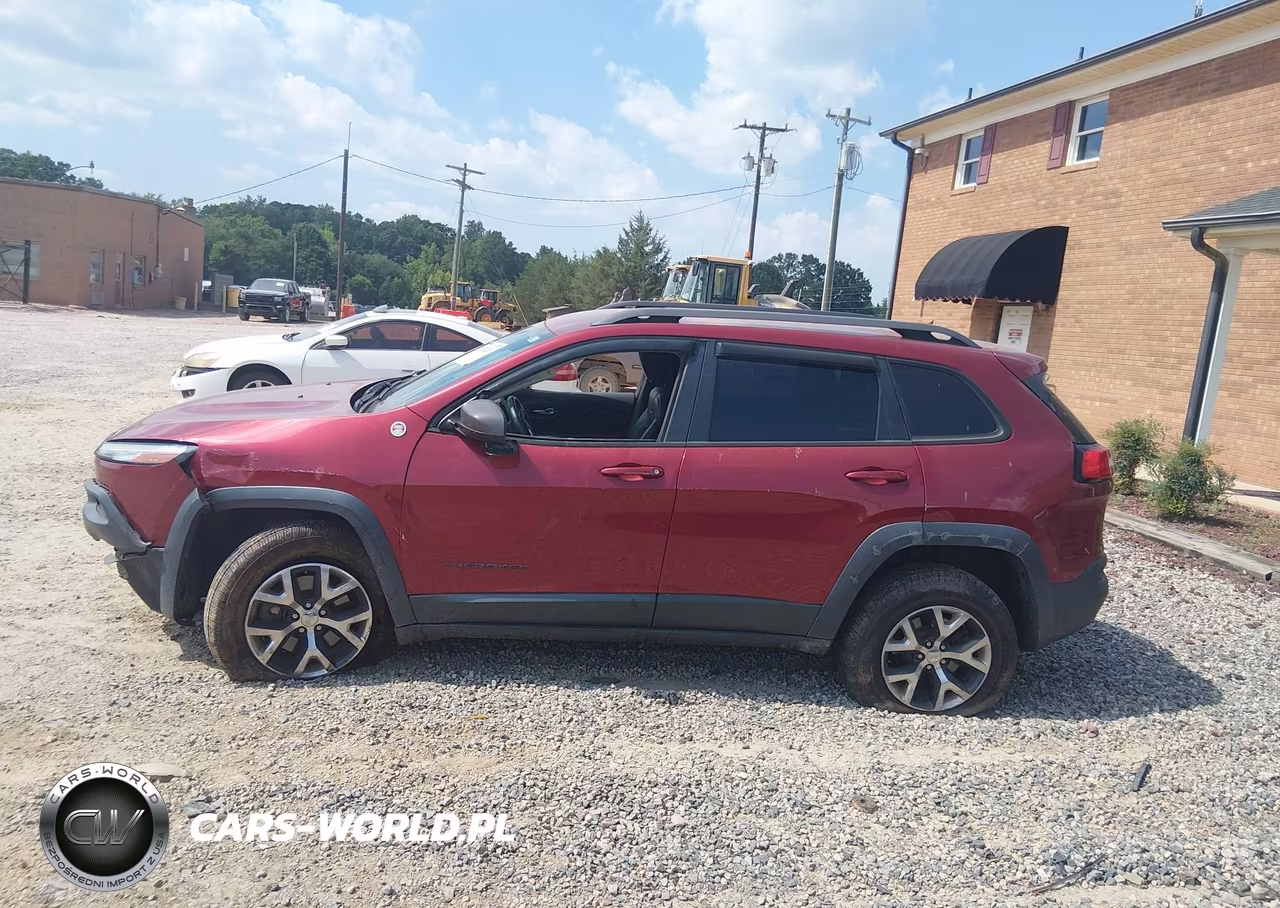 2015 Jeep Cherokee Trailhawk VIN:1C4PJMBS5FW529791 - 14