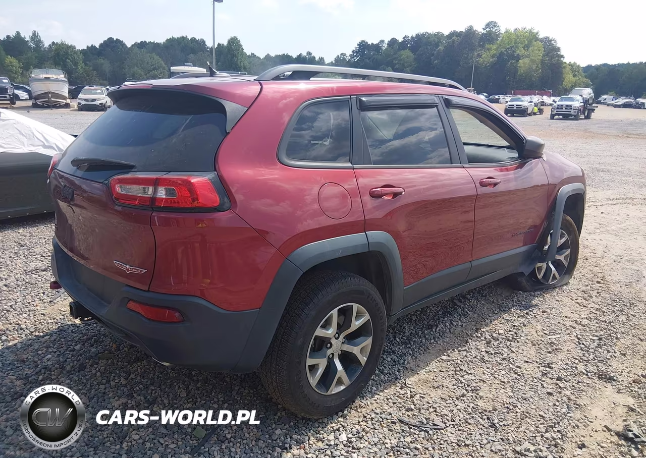 2015 Jeep Cherokee Trailhawk VIN:1C4PJMBS5FW529791 - 4