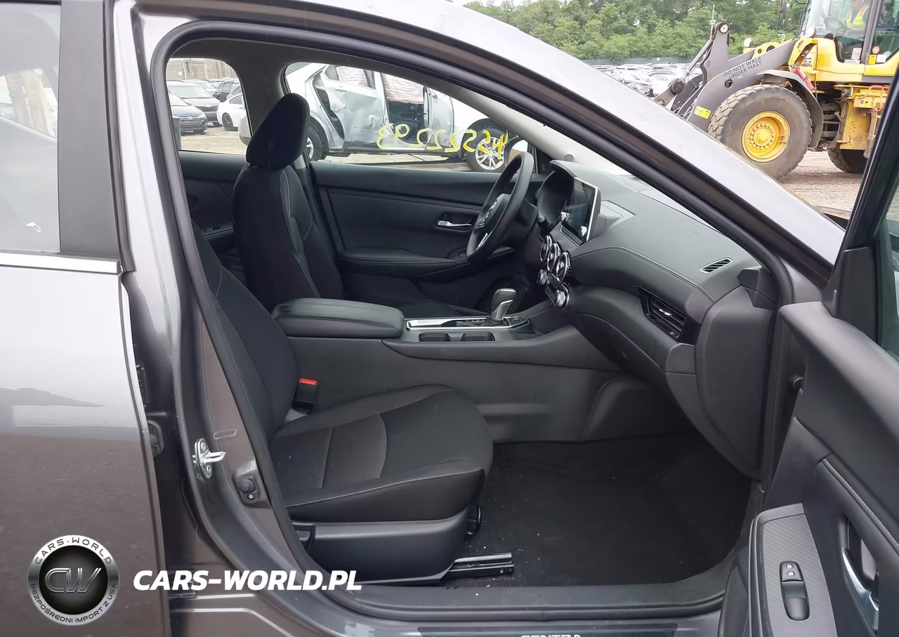 2025 Nissan Sentra Sv VIN:3N1AB8CV2SY217551 - 5