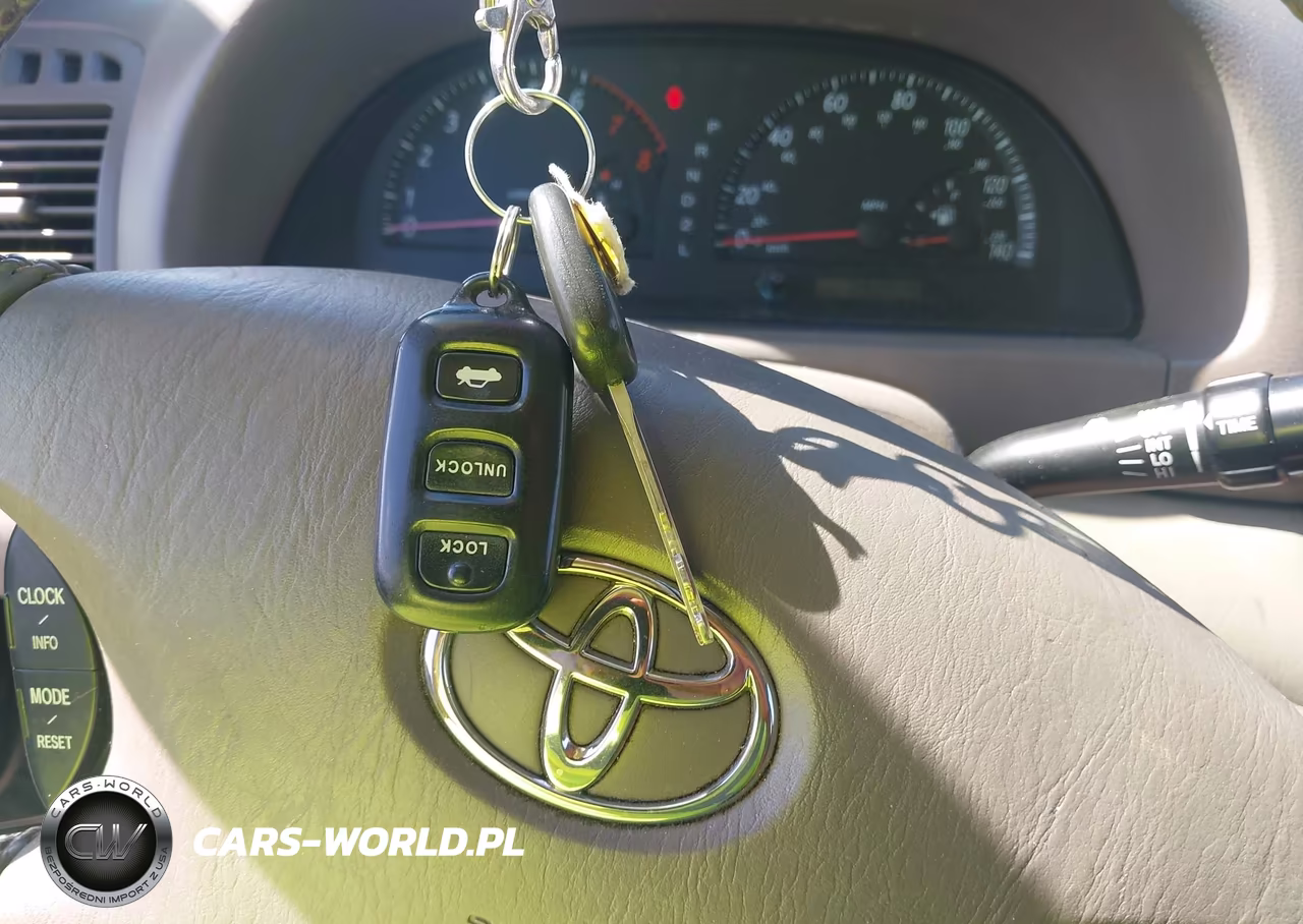 2003 Toyota Camry Xle VIN:4T1BE30K73U246033 - 11