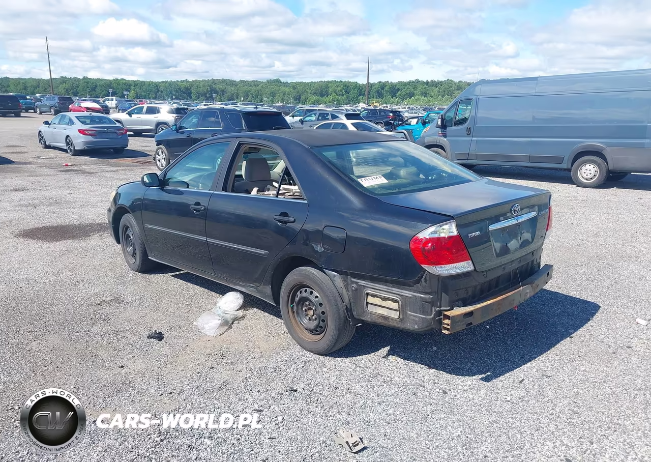 2003 Toyota Camry Xle VIN:4T1BE30K73U246033 - 3