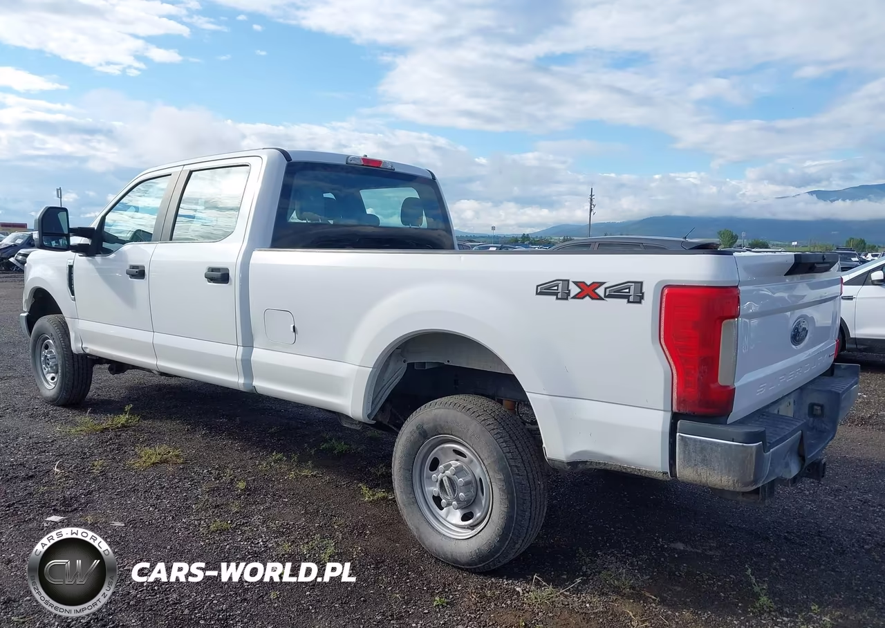 2019 Ford F-250 King Ranch-Lariat-Platinum-Xl-Xlt VIN:1FT7W2B68KEE93040 - 3
