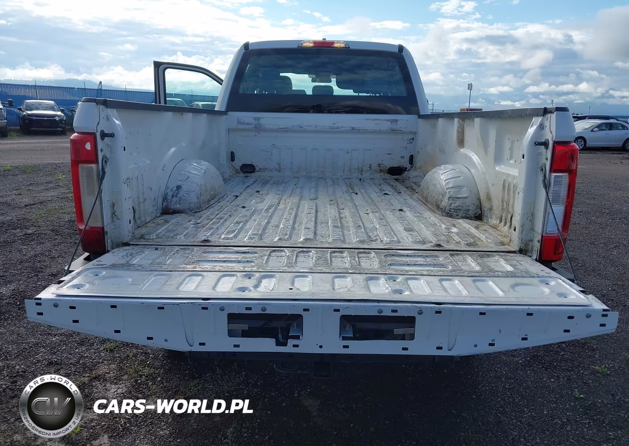 2019 Ford F-250 King Ranch-Lariat-Platinum-Xl-Xlt VIN:1FT7W2B68KEE93040 - 6