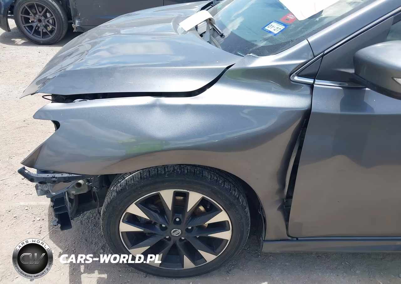 2018 Nissan Sentra Sr VIN:3N1AB7AP8JY315724 - 6