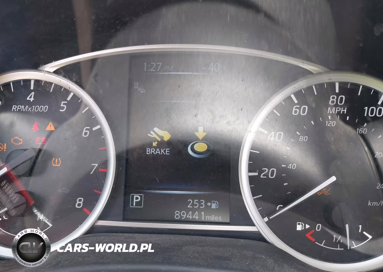 2018 Nissan Sentra Sr VIN:3N1AB7AP8JY315724 - 7