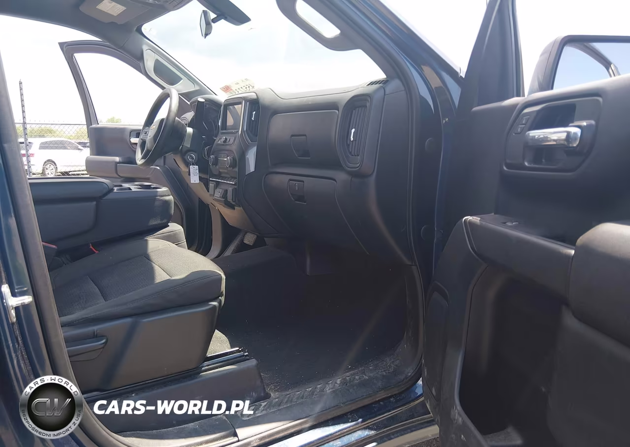 2021 Chevrolet Silverado 1500 2Wd Short Bed Custom VIN:1GCPWBEKXMZ219018 - 5