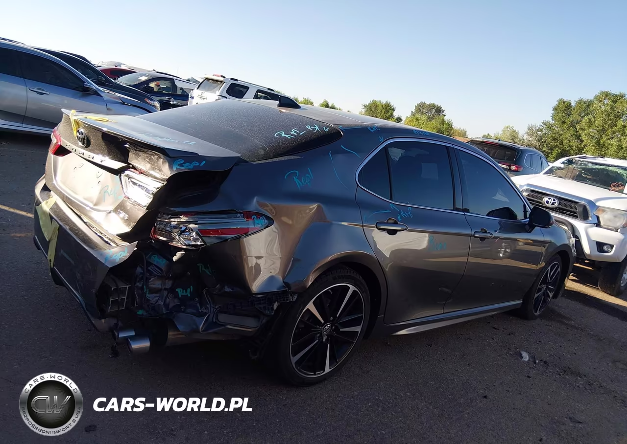 2018 Toyota Camry Xse VIN:4T1B61HK6JU138313 - 14