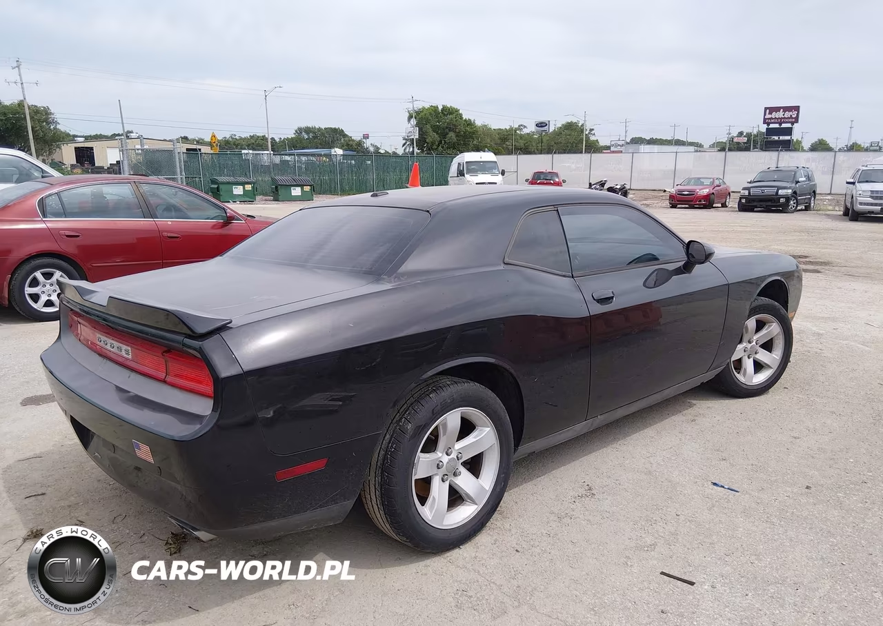 2013 Dodge Challenger Sxt Plus VIN:2C3CDYAG7DH729307 - 4