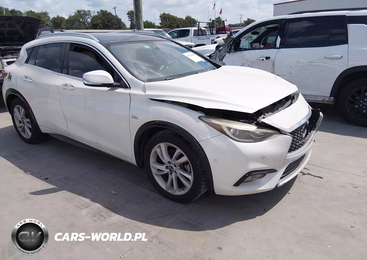 2018 Infiniti Qx30 Premium – zdjęcie 1 z 17