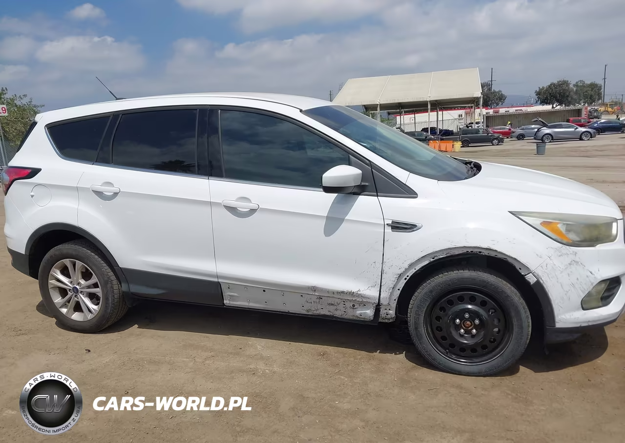 2017 Ford Escape Se VIN:1FMCU0GDXHUA69448 - 14