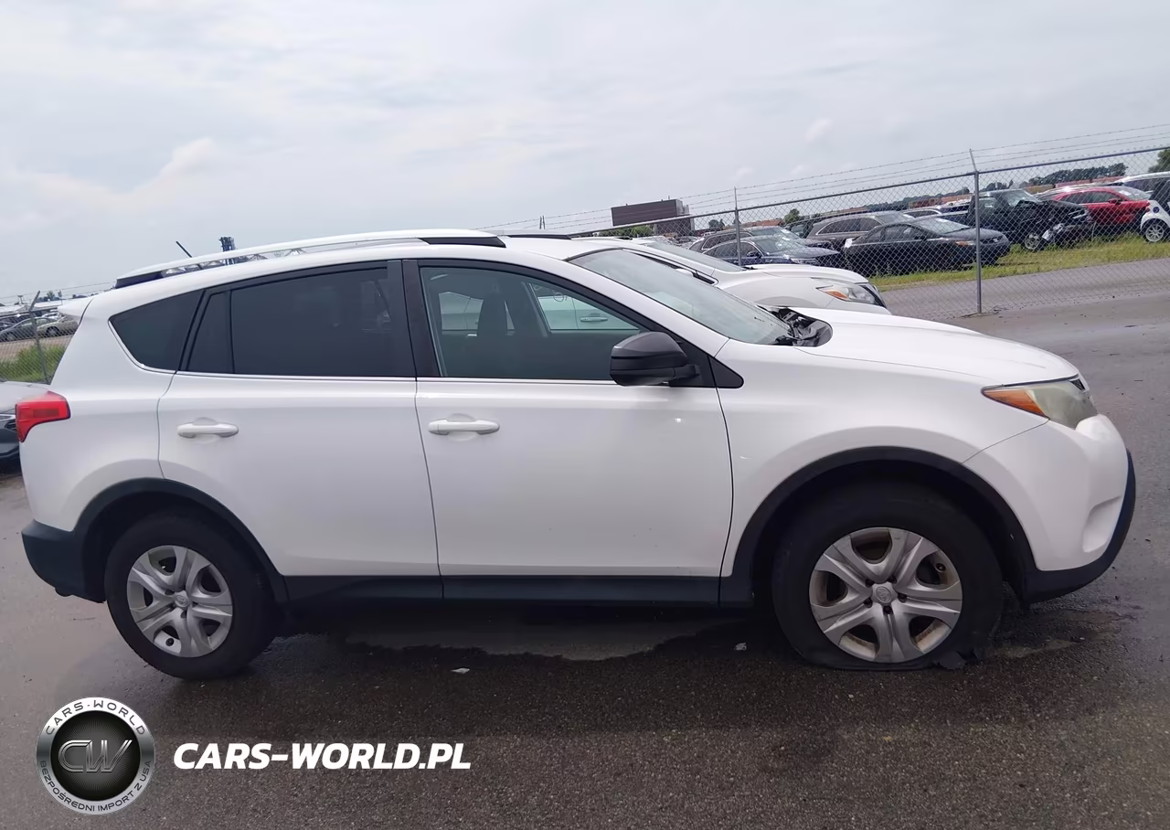 2015 Toyota Rav4 Le VIN:2T3BFREV9FW322592 - 13