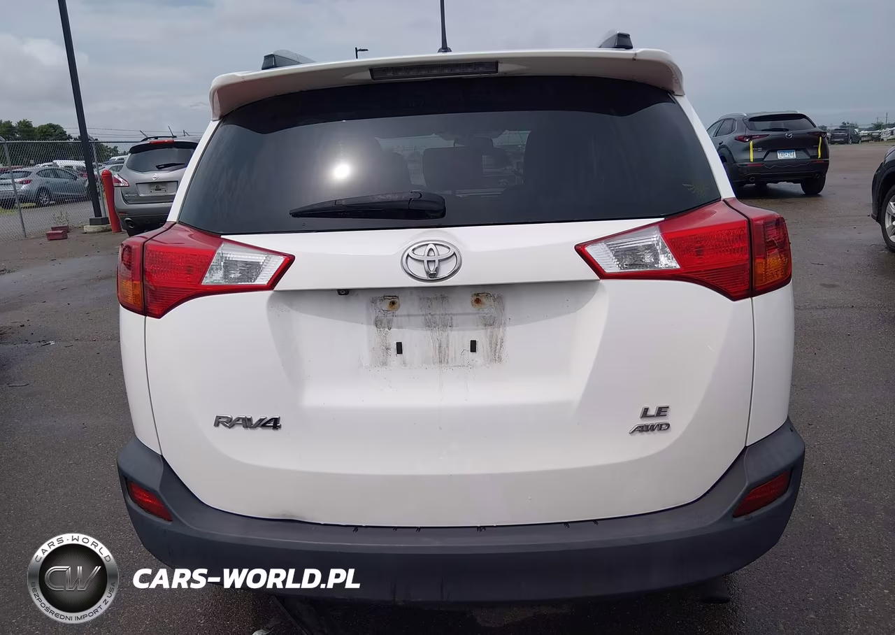 2015 Toyota Rav4 Le VIN:2T3BFREV9FW322592 - 16