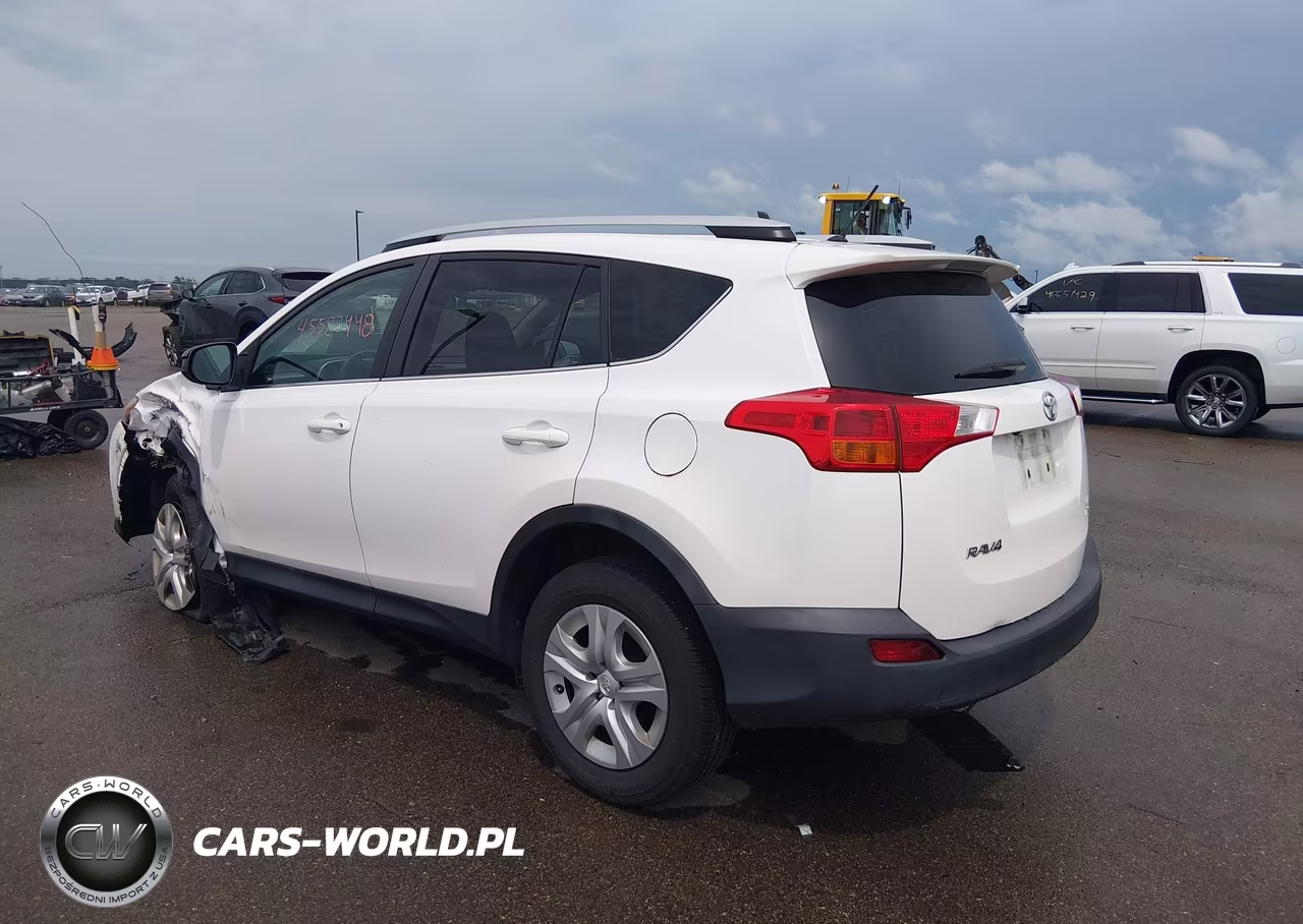 2015 Toyota Rav4 Le VIN:2T3BFREV9FW322592 - 3