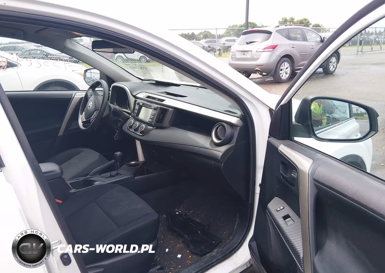 2015 Toyota Rav4 Le VIN:2T3BFREV9FW322592 - 5