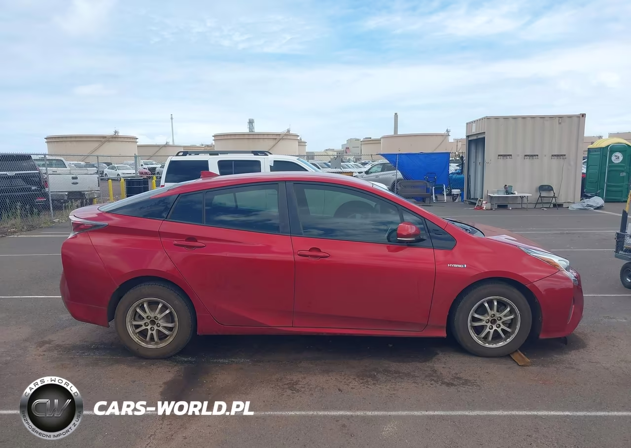 2016 Toyota Prius Four VIN:JTDKARFUXG3514032 - 14