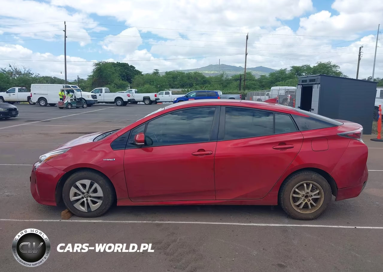 2016 Toyota Prius Four VIN:JTDKARFUXG3514032 - 15