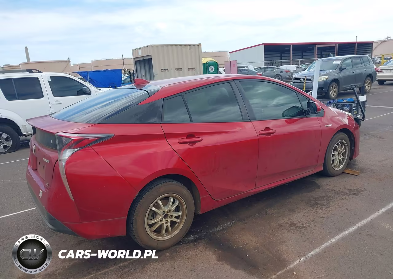 2016 Toyota Prius Four VIN:JTDKARFUXG3514032 - 4