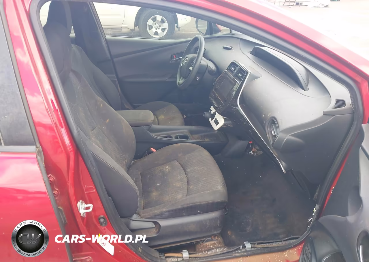 2016 Toyota Prius Four VIN:JTDKARFUXG3514032 - 5